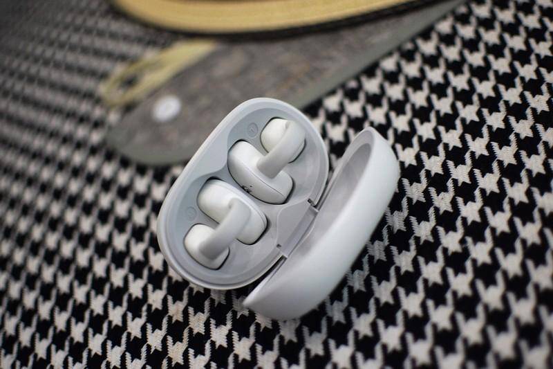 双飞燕百耳颂B5蓝牙耳机，【金耳朵】五星音质认证，颠覆音质体验