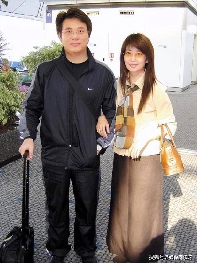 回顾孟庭苇:家人离世,婚后丈夫出轨又家暴,她被11岁的