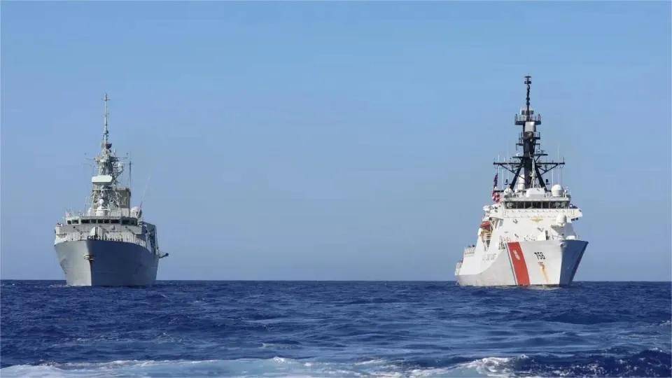 中国13年造1支舰队,还要再造8艘055?俄罗斯军迷要破防