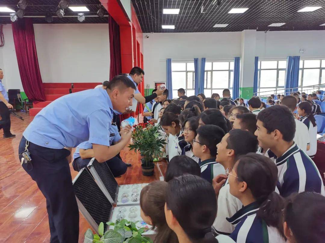 泽普县:禁毒宣传进校园 撑起青春"守护伞"