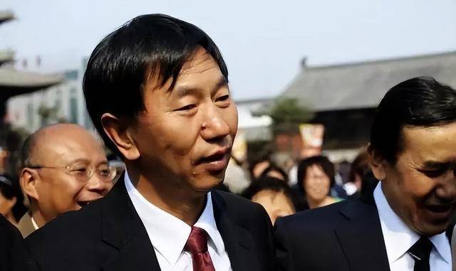 正是因为这种风风火火的作风行事,为此,耿彦波市长被大同人冠以浑名