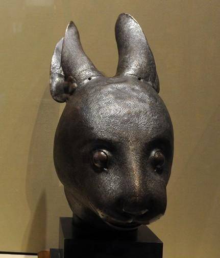 圆明园十二生肖兽首铜像的下落