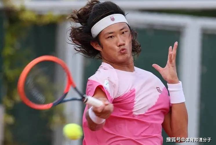 签运好!男网一哥张之臻温网征程一片坦途,网友:进大满贯决赛?