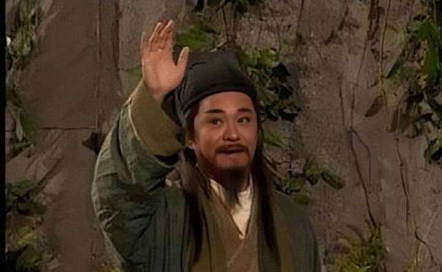 岳不群当上五岳剑派掌门,为何要将其他掌门害死,就是无奈之举_左冷禅