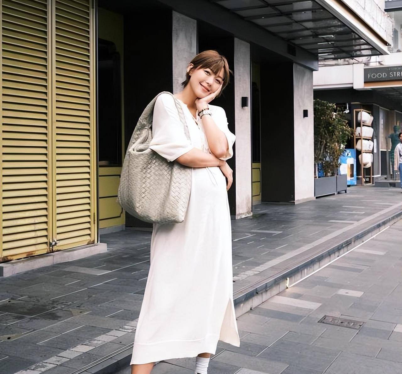 洪永城老婆梁诺妍早年已做过新娘?12年前秘密曝光!