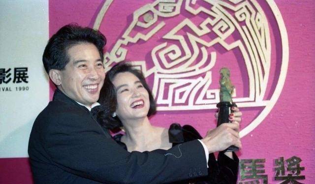 1973年,秦汉爱上了林青霞,她对妻子说:我爱上她,也不想失去你