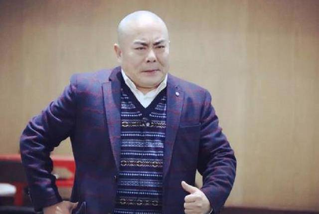 杨赤2017年春晚舞台,杨赤的一曲《盛世梨园美》,揭开了京剧的历史与