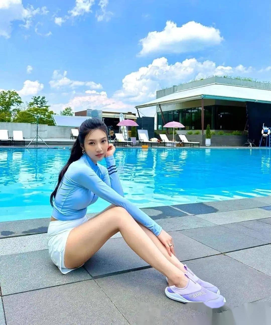 朴秀荣写真曝光,这谁顶得住她的美貌与智慧的双重碾压?