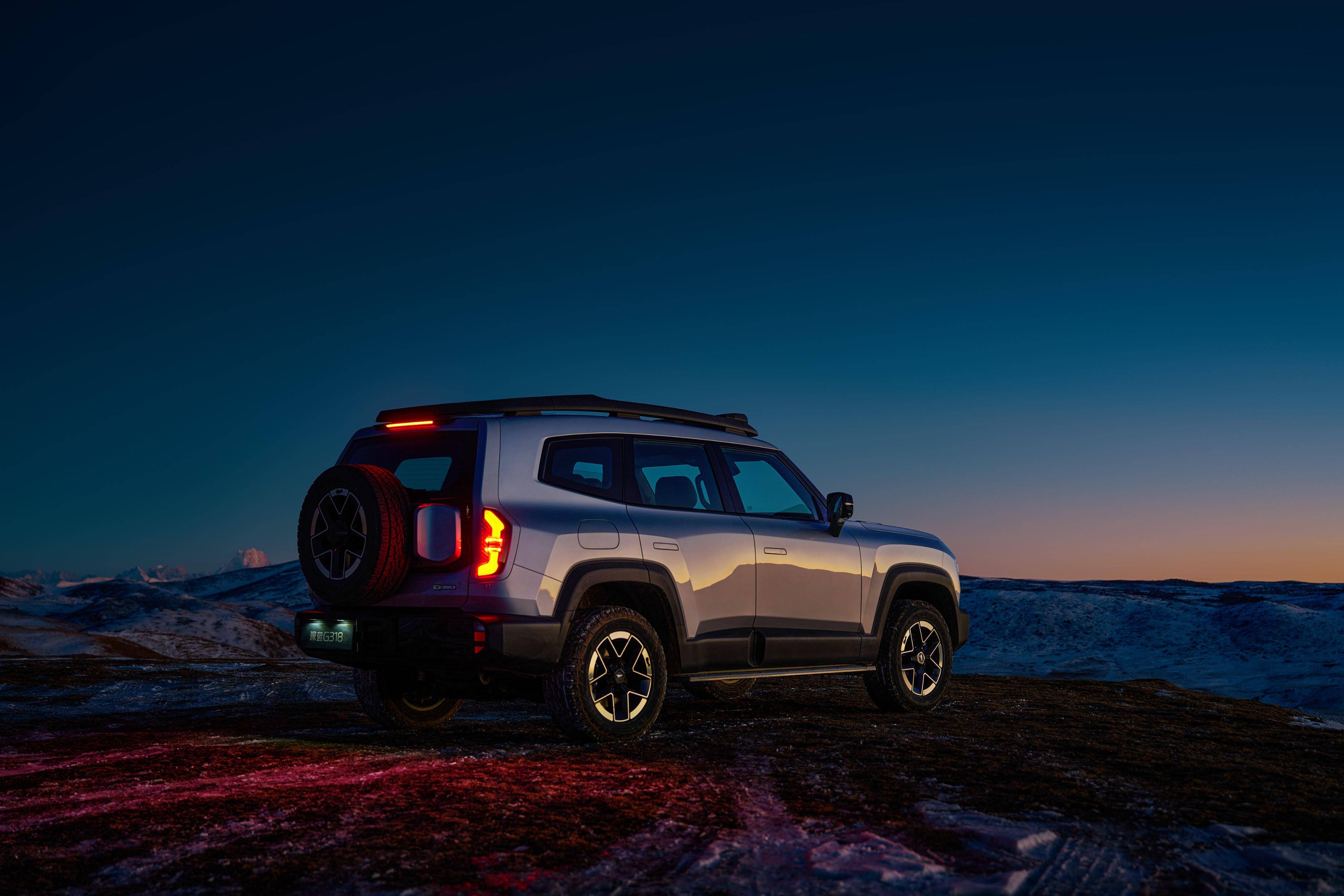 深蓝g318真不错,外观大气, 饰豪华,价格特给力