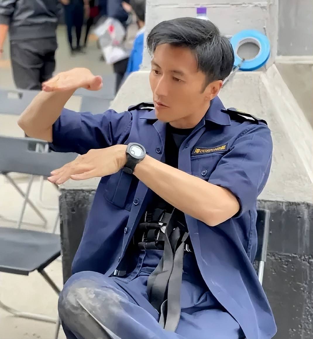 谢霆锋新片总票房仅1.5亿,2亿成本难收回,成龙的话又应验了