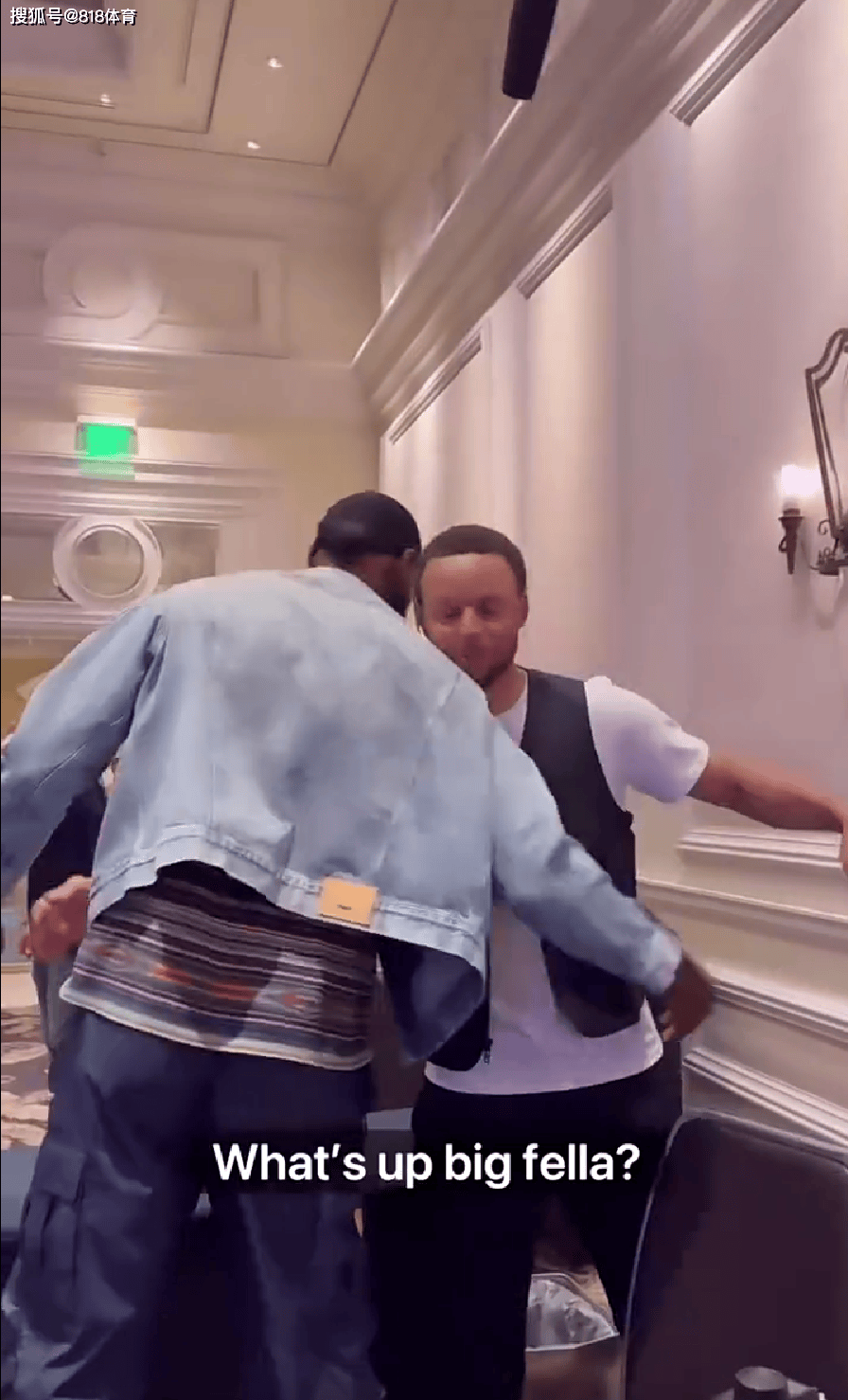 老大驾到!詹皇加入美国男篮训练营,杜兰特库里恭迎,浓眉打情骂俏-詹皇篮球