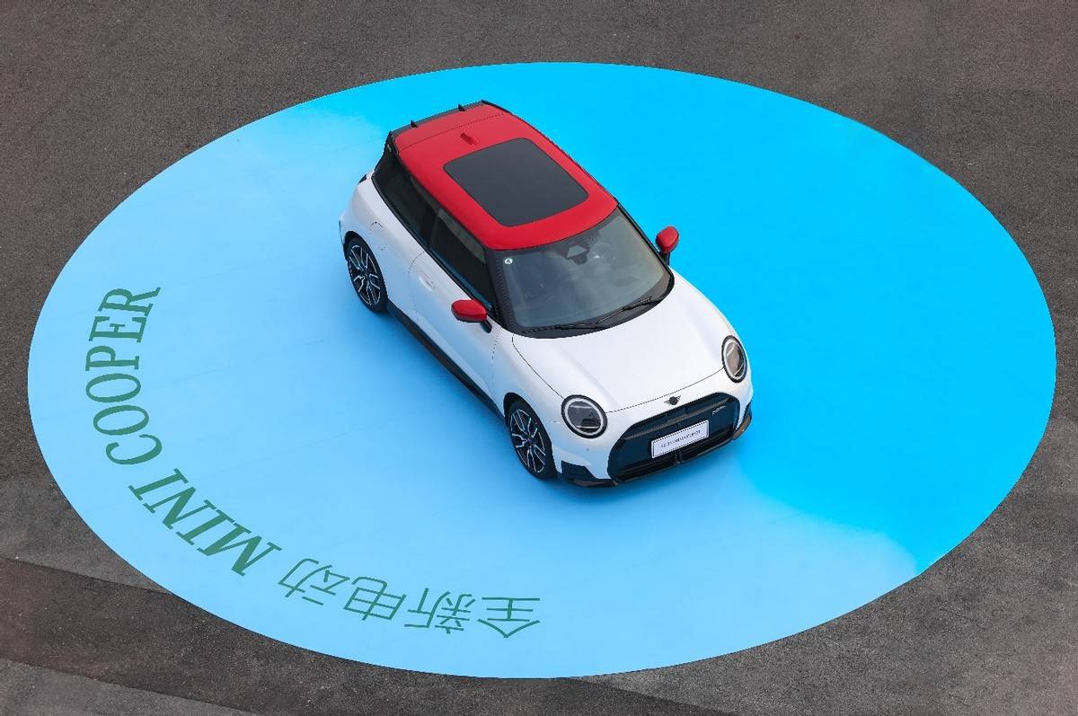全新电动MINI Cooper上市, “都市卡丁车” 经典之上更好玩_搜狐汽车_搜狐网