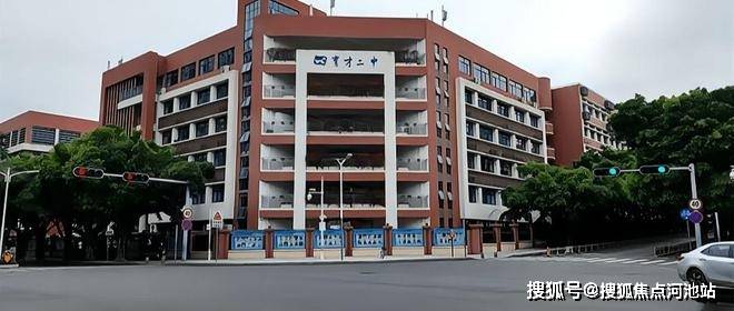 (具体学区划分以教育局公布为准)教育方面,项目配建晗山悦海幼儿园