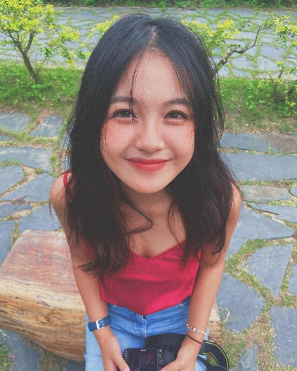 赚一些钱来补贴家用,却意外收获了很多粉丝,还被人称为"马场竹升妹"