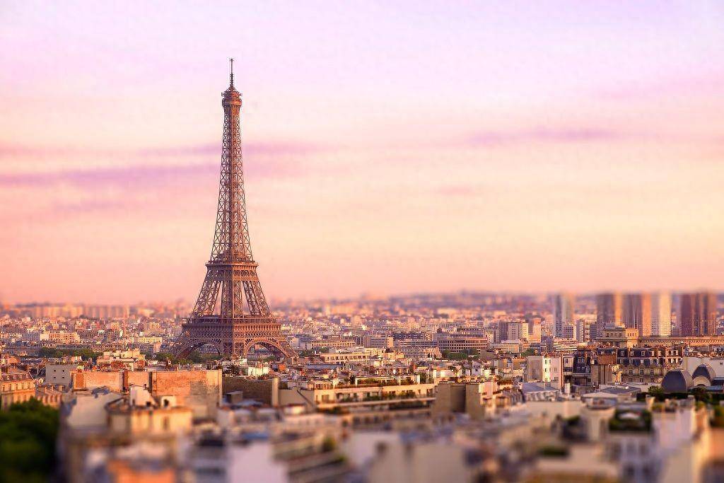   飞猪与巴黎共建线上服务中心，24小时护送中国游客环游巴黎。