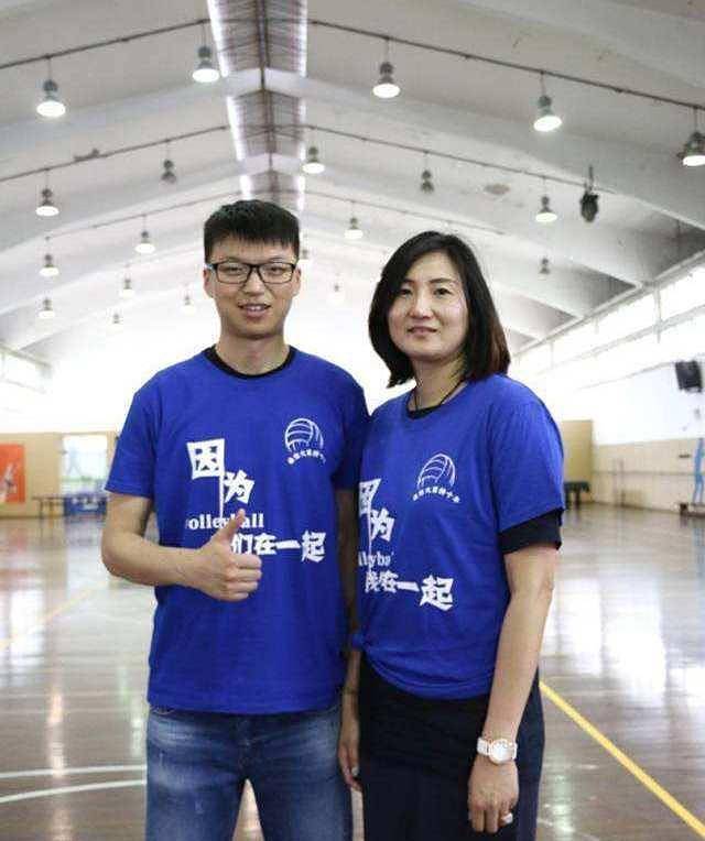 张锦文:因花洒断送前程,被国家队开除,郎平:我在女排永不要她_中国