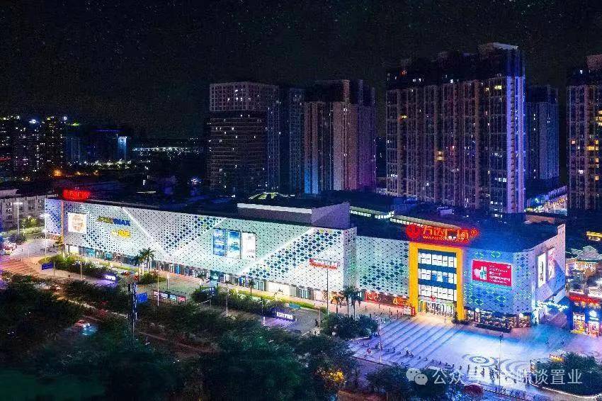 大型广场:三水广场(5分钟),万达广场(10分钟),新动力广场(10分钟)5