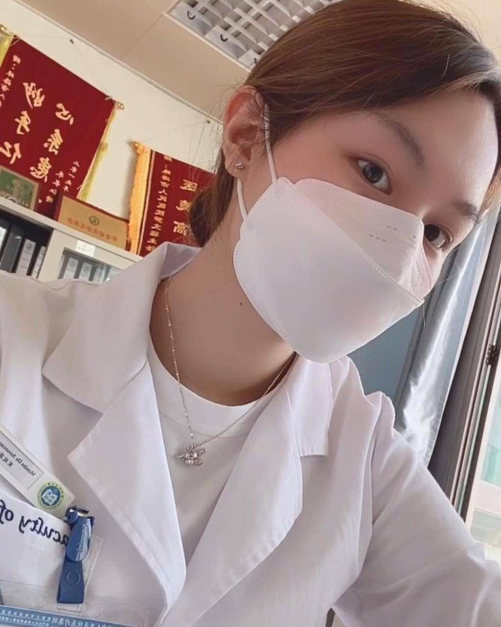 澳门科技大学修读内外全科医学学士学位,正在珠海市人民医院临床见习