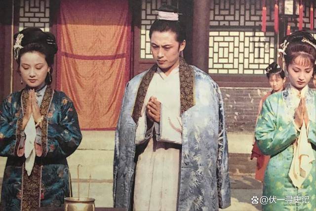红楼梦:贾珠和贾琏,谁是贾母和荣国府的嫡长孙,谁的地位更高?
