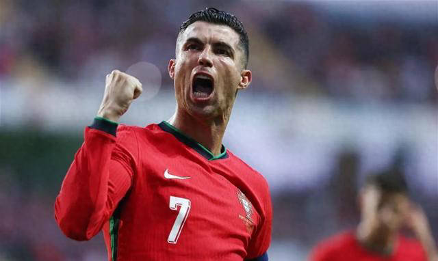 欧洲杯最令人失望的球员:c罗应该继续坚守梦想