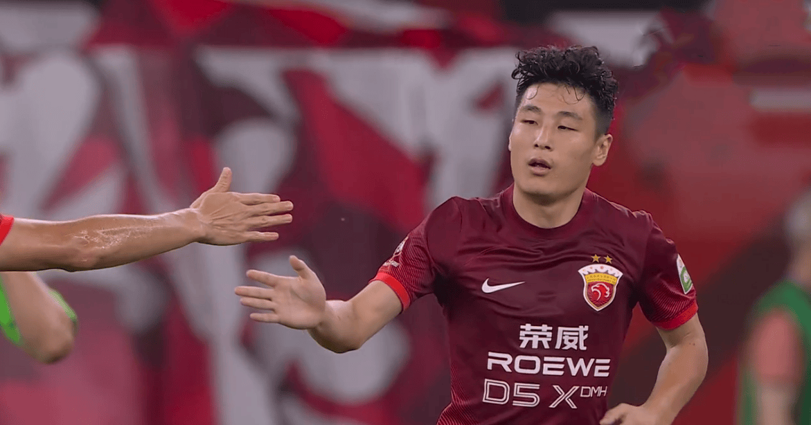 上港再次逃点,国安球迷:这不就是手球么,var去哪了?