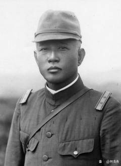 期和陆军大学校第25期,曾任日本驻上海领事馆武官,上海派遣军副参谋长