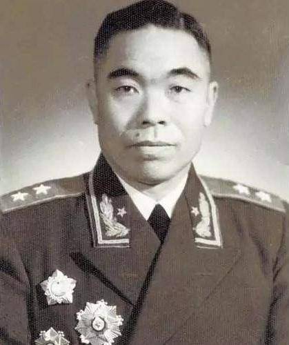 起义部队成志愿军,由"六十熊"变"五十凶",一天四个连阵亡_曾泽生