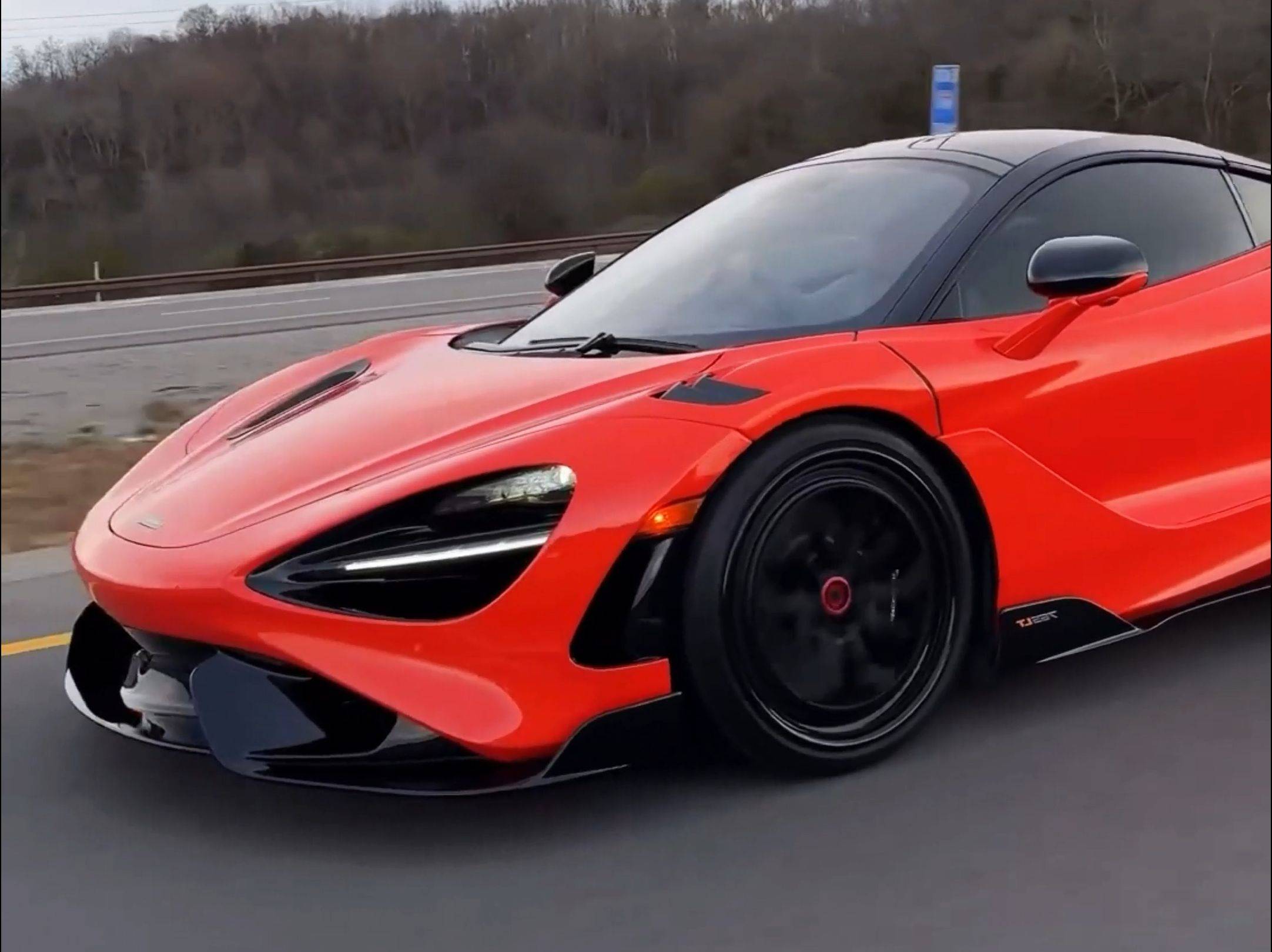 迈凯伦调整战略,放弃入门级跑车,专注于高端超跑与混动suv