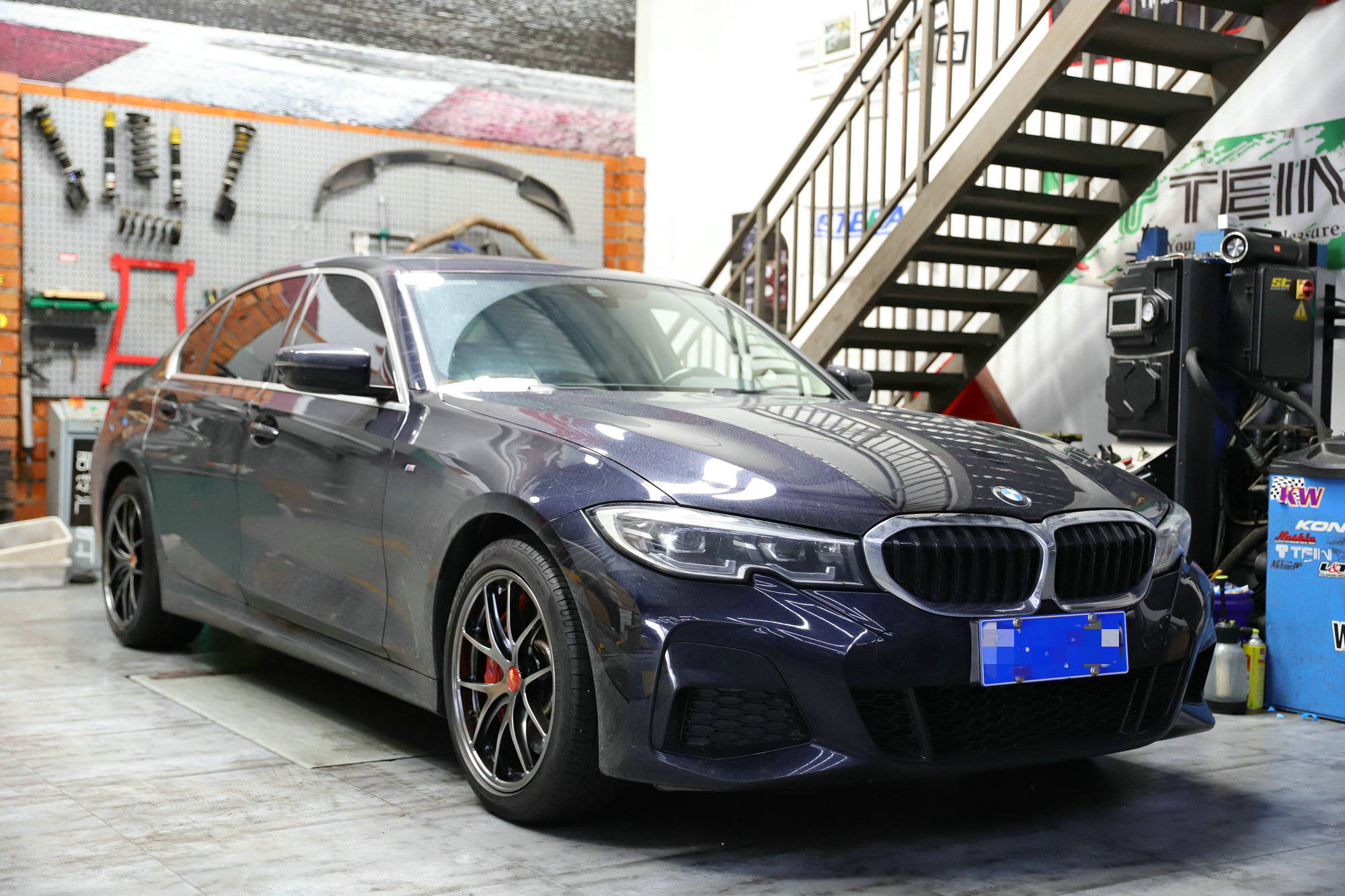 宝马三系之美:日本bbs锻造ri-a改装轮毂深度体验