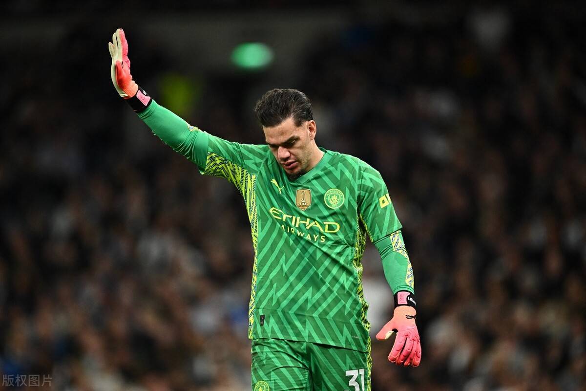 曼城门将埃德森加盟利雅得胜利,辅佐c罗为冠军而战!