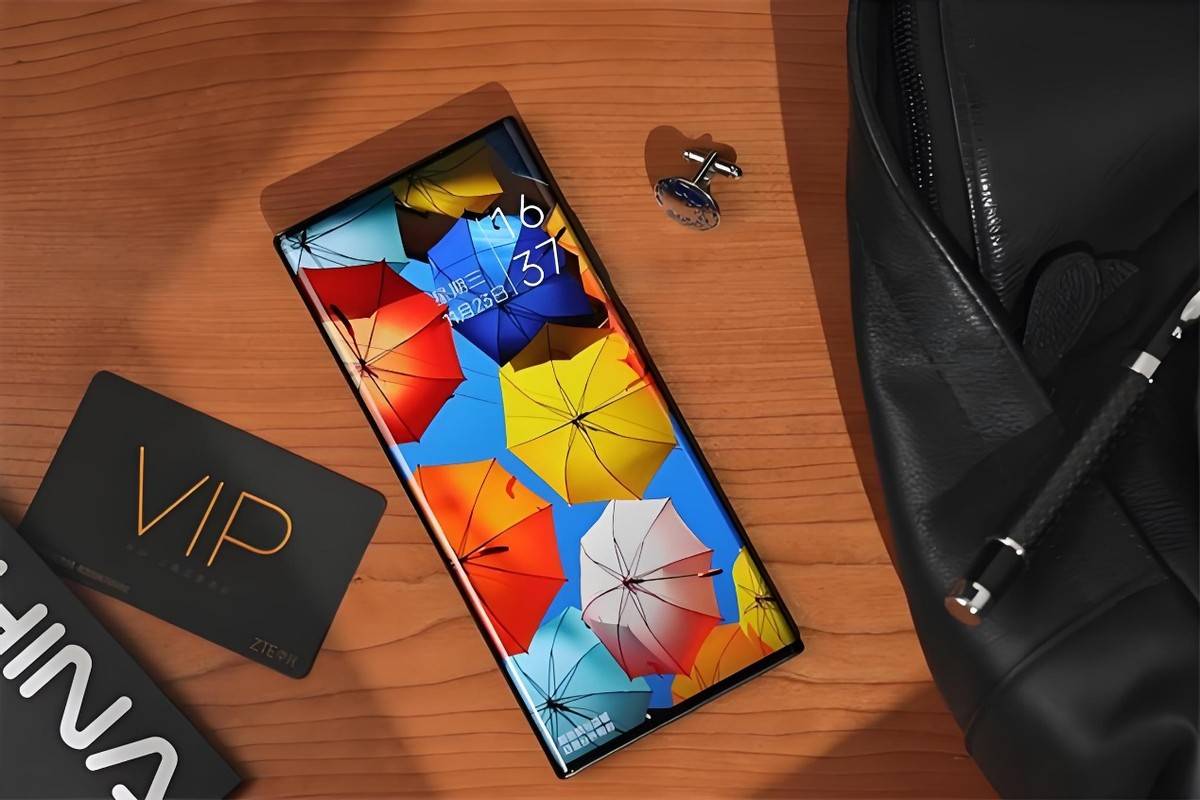 中兴老当益壮,从5898元跌至2899元,屏下摄像 5000mah 陶瓷材质_axon