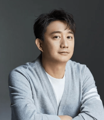 沈腾"撞车"黄磊:娱乐圈的"新旧"之争,谁才是真的戏精?