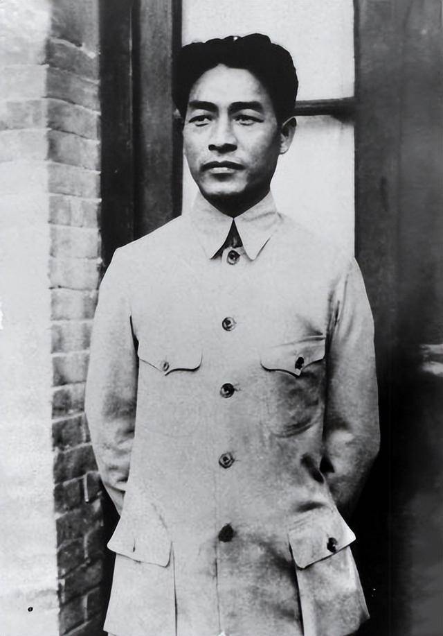 彭雪枫将军与林