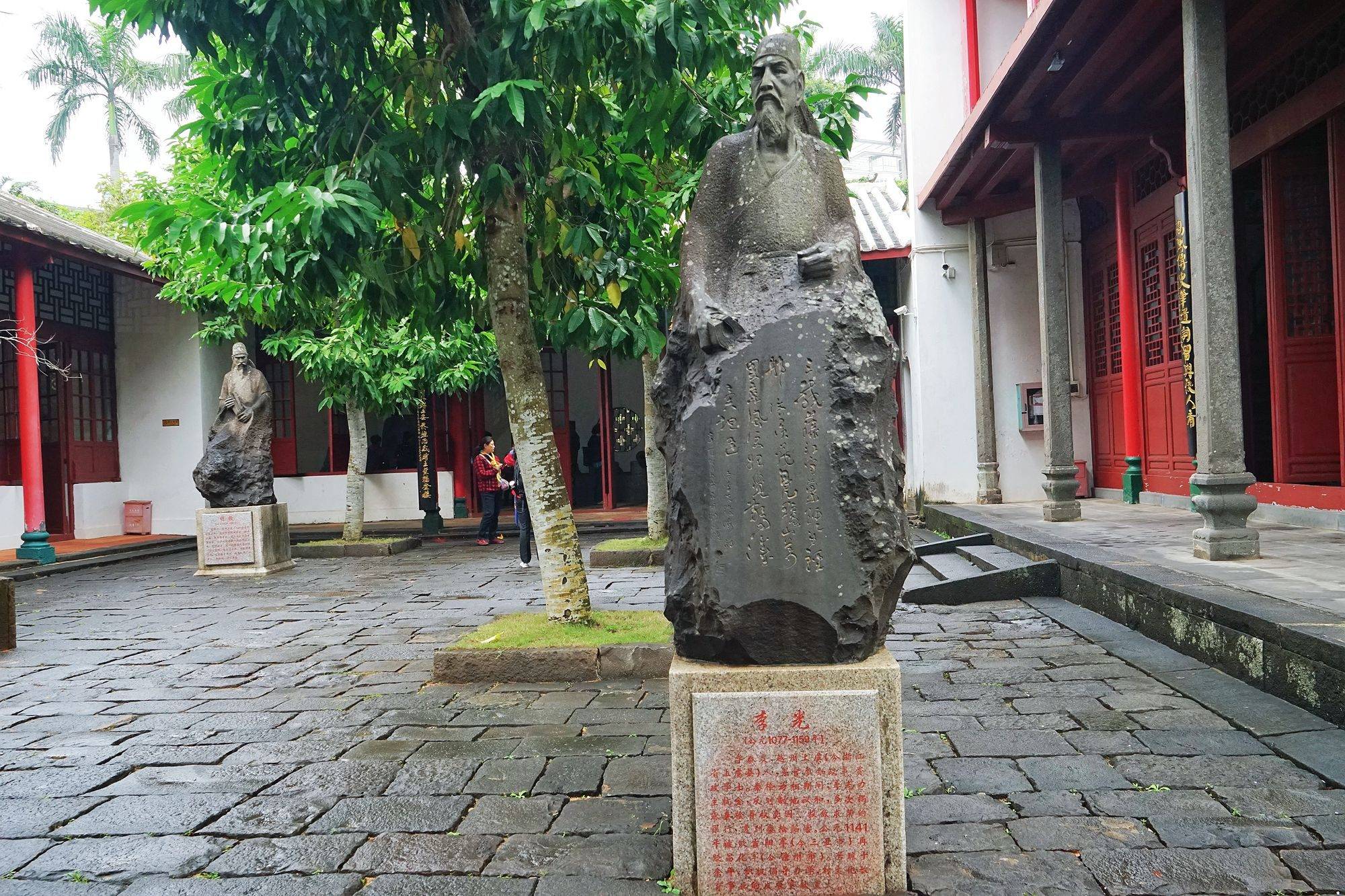 海口五公祠,这里有"海南第一楼",记载了海南近千年的历史沧桑