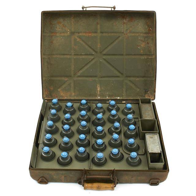 二战德国工业发达,为何使用的还是木柄手榴弹?说出来你可能不信