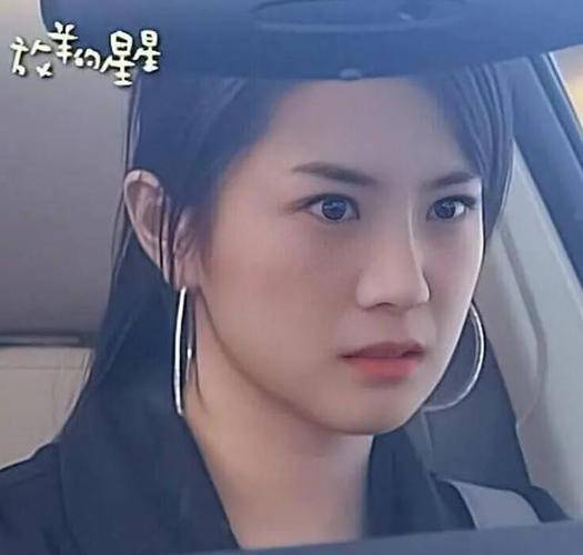 46岁洪小铃逆龄秘诀:素颜少女感,网友狂赞欧雅若重现