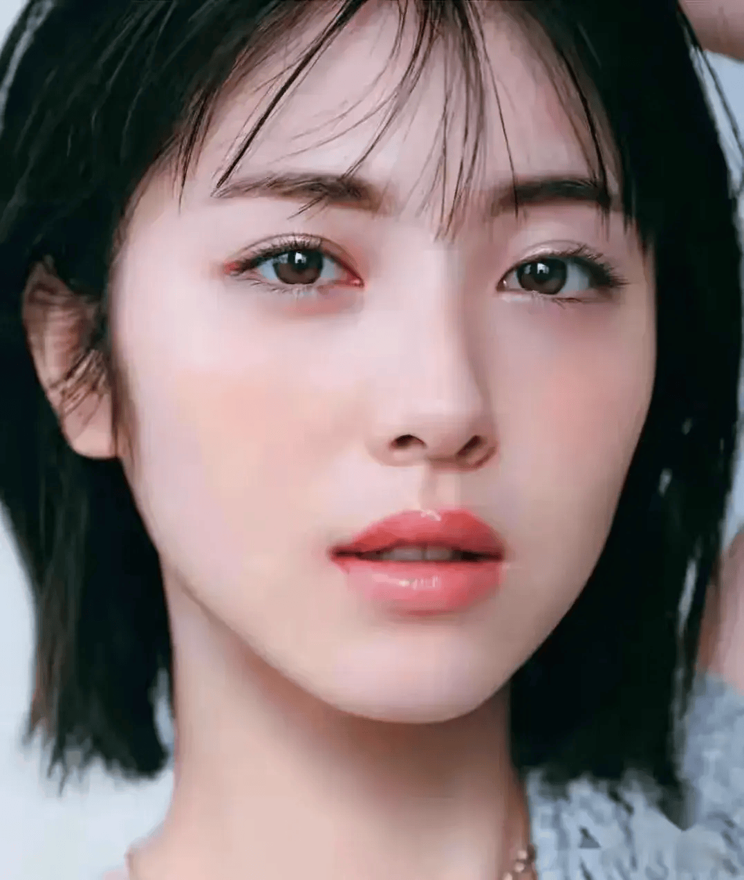 渡边美波,有车牌吗?