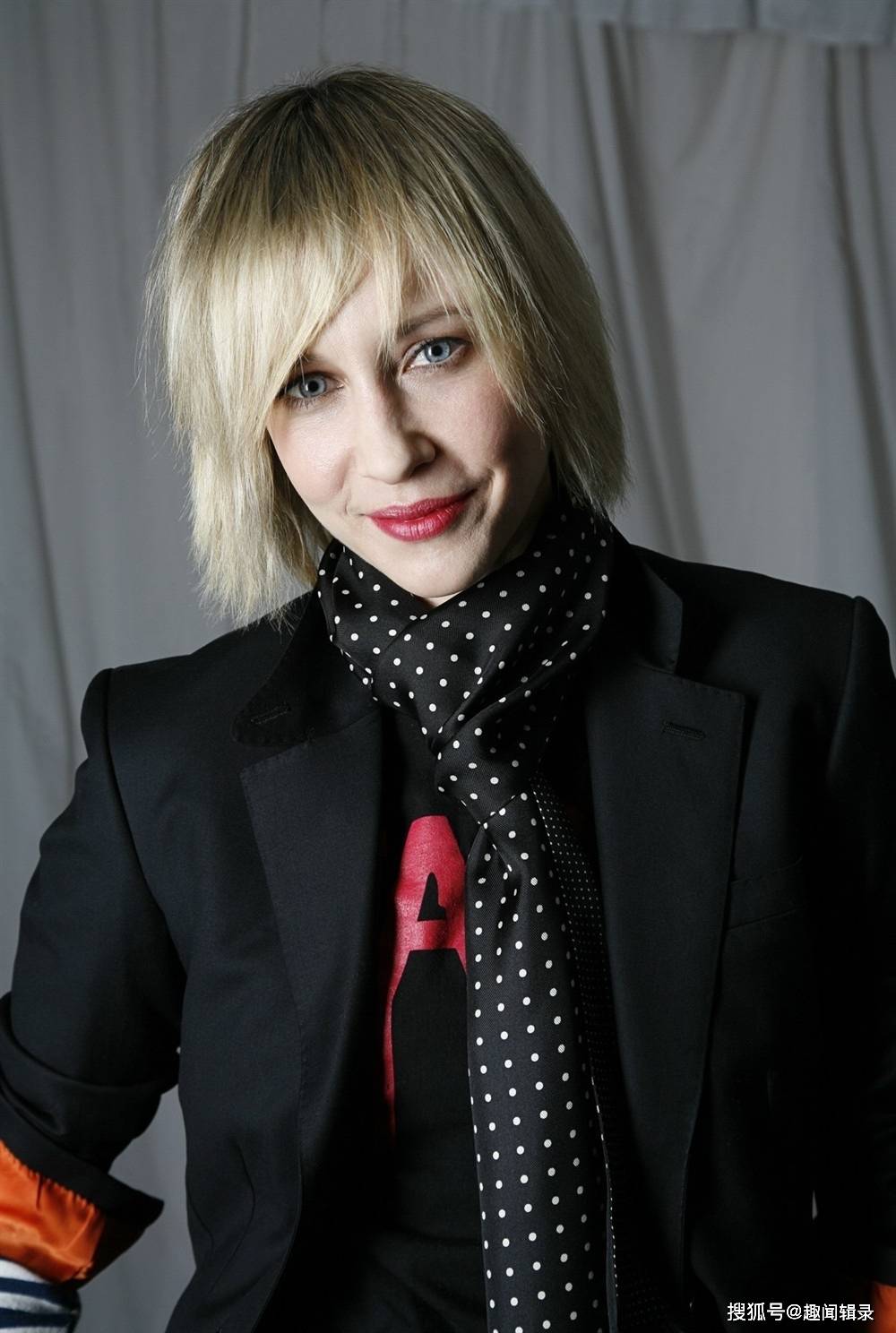 维拉·法米加:极品身材背后的秘密与八卦风云!