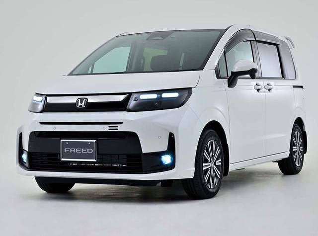 本田小型suv,轴距2740mm,6座/7座任选,标配1.5t混动 四驱