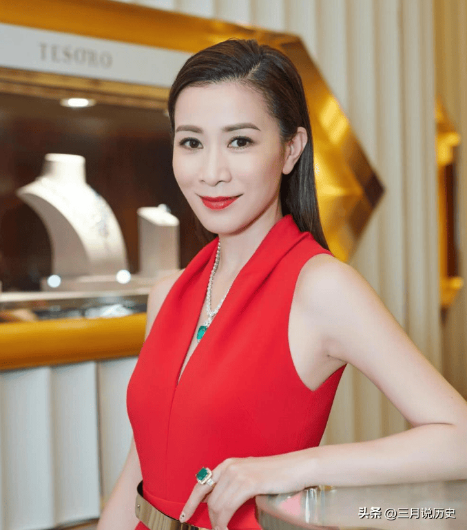 佘诗曼:50岁不怕变老,直言有钱就是最大的安全感!