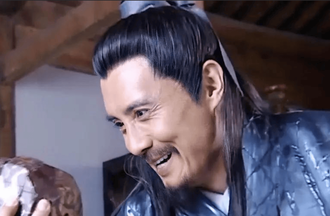 发妻6次流产绝情离开,如今街头卖卤肉为生_王伯昭_张卫健_时候