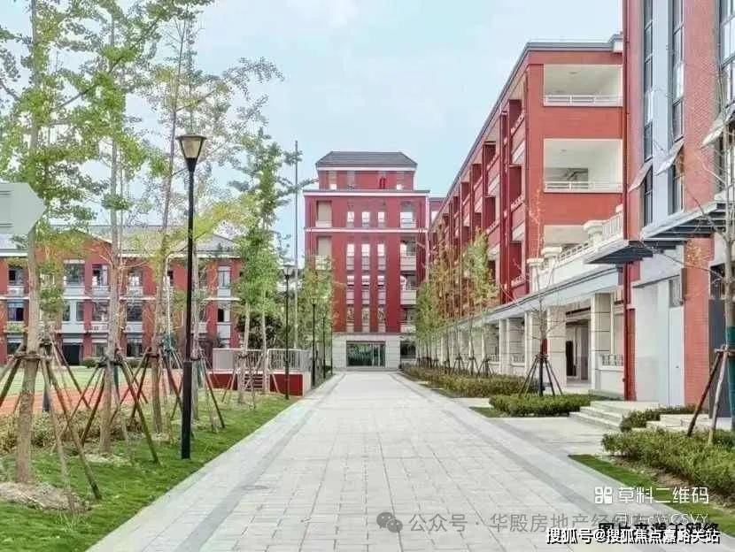 近邻上师大附属中学闵行实验学校,闵浦小学,尚师初中,七宝中学浦江