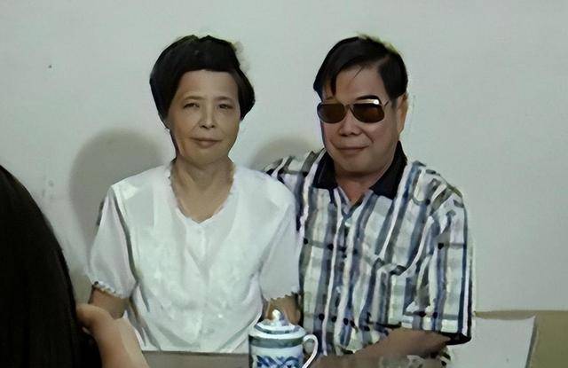 93年台湾老兵找到失散45年的妻子,上门问她丈夫:我可以带她走吗