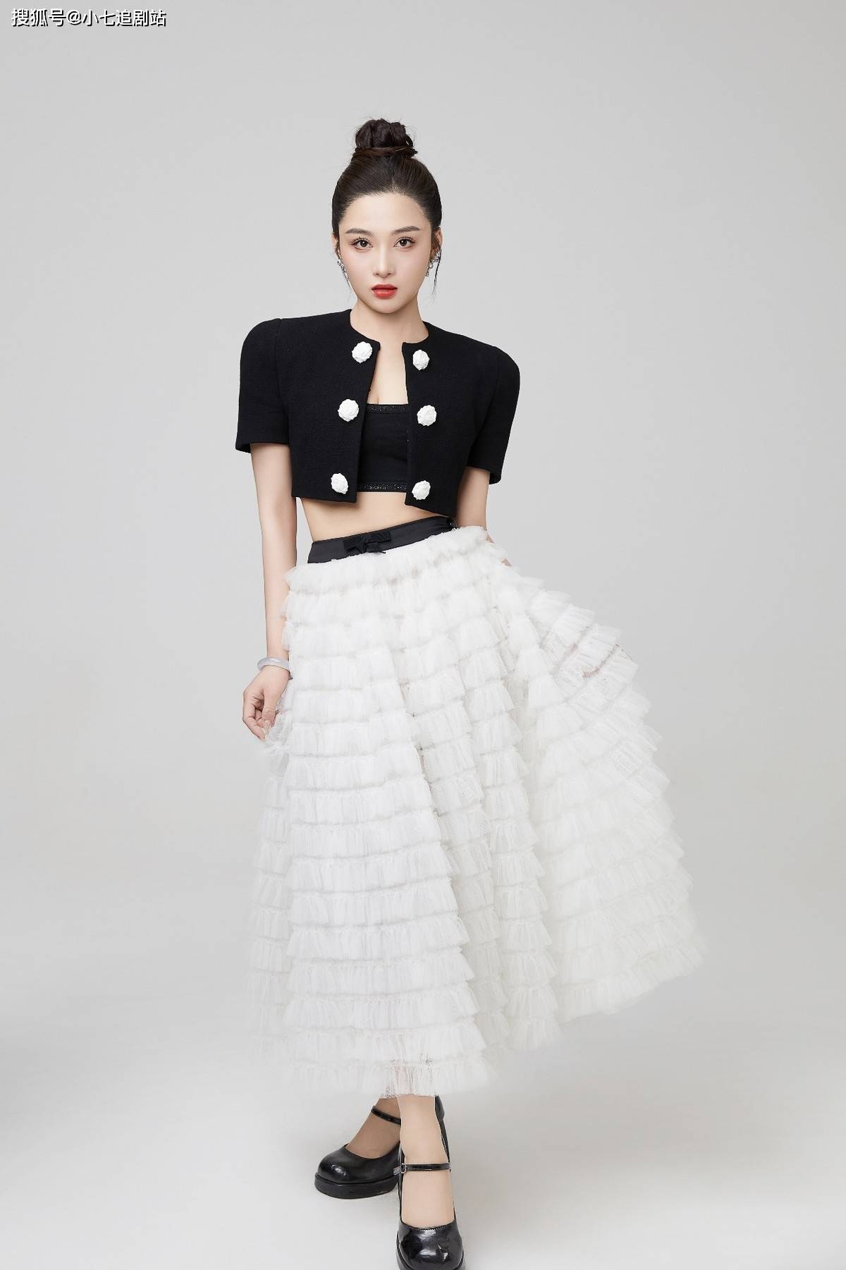 孙嘉璐给奥运健儿打call 为备战《超新星运动会5》脚踝受伤