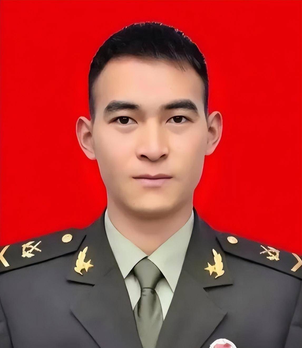 "八一勋章"获得者杜富国,服役期满,军衔能否更进一步?