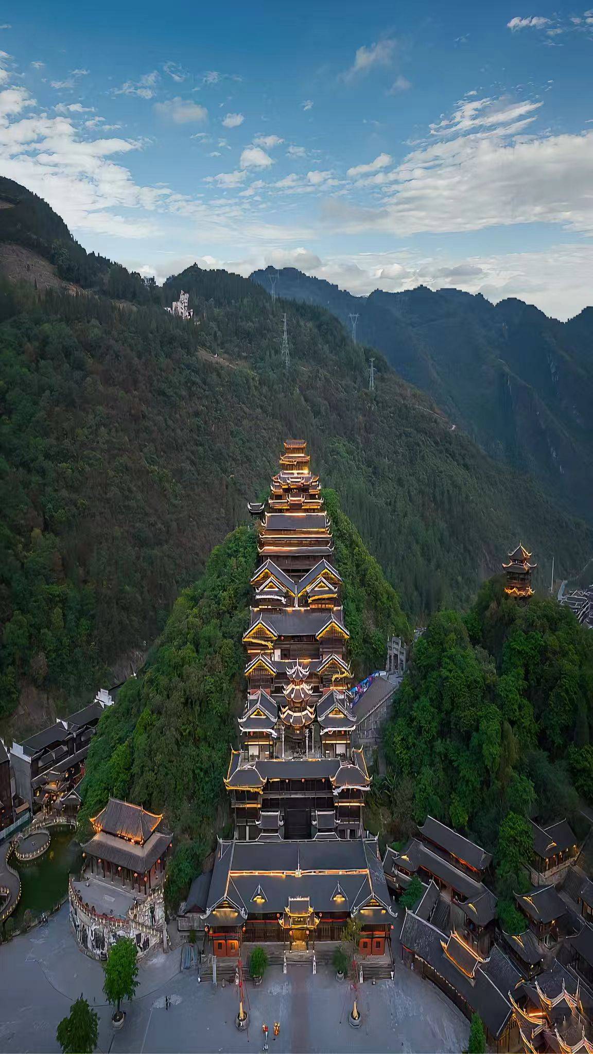 南京到重庆旅游团4天费用多少,跟团游路线推荐及报价游玩景点简介