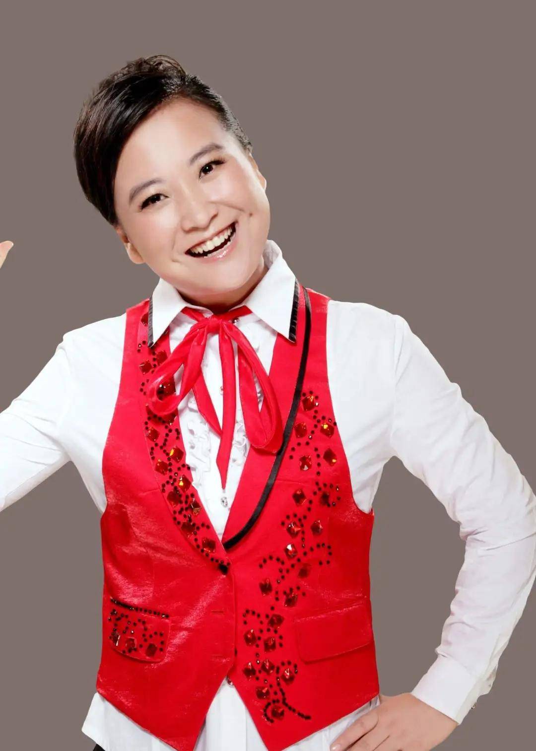 贾玲现身巴黎奥运会,却惹来一众嘲讽,瘦了的贾玲为什么被讨厌了?