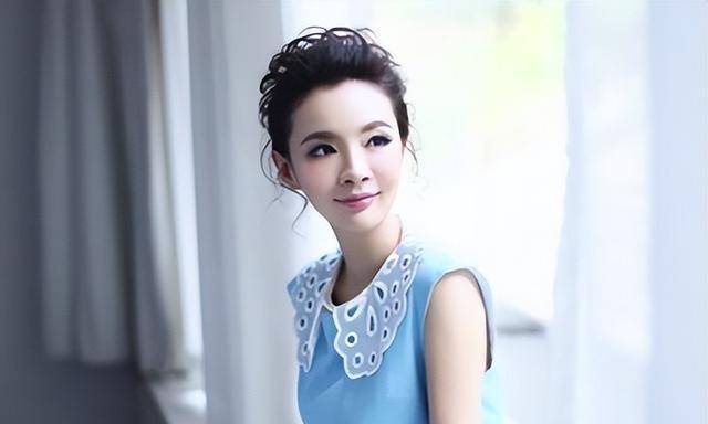 她是央视著名主持人,却因整容丢掉前程,网友:看见她就想关电视_梁璐