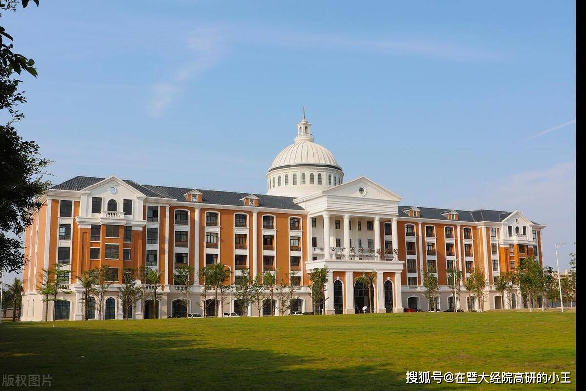 高考后留学新选择,国际本科助你圆梦名校!