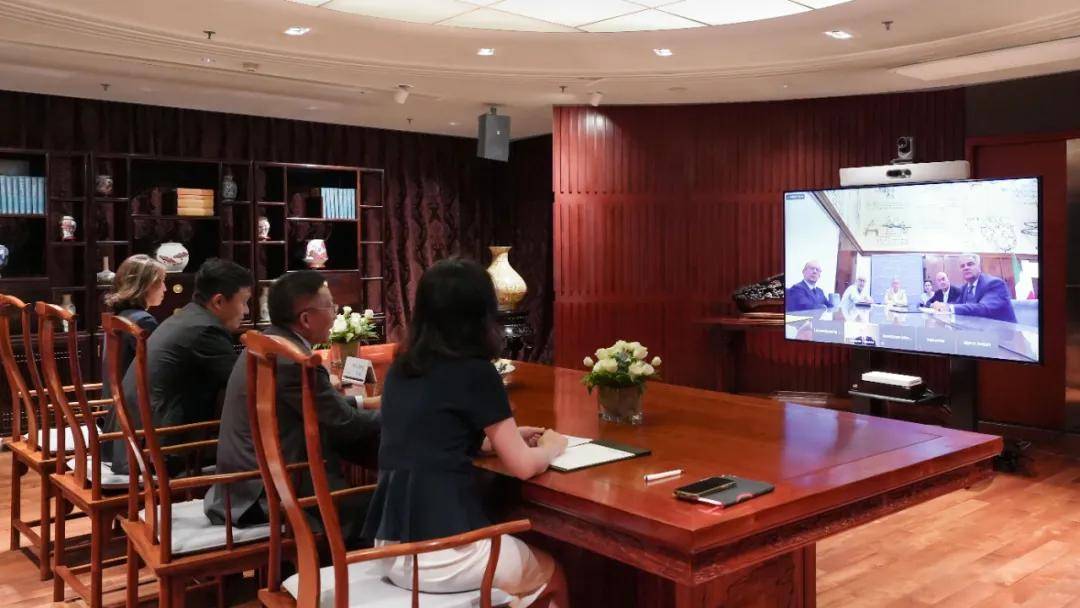 乌尔索,欧络集团总裁塞尔吉奥·约里,华勤集团党委书记牛宜顺等